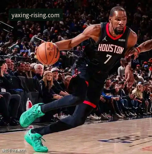 亚星APP功能攻略 NBA赛事深度解读实用技巧:从火箭大胜尼克斯看比赛分析必备知识